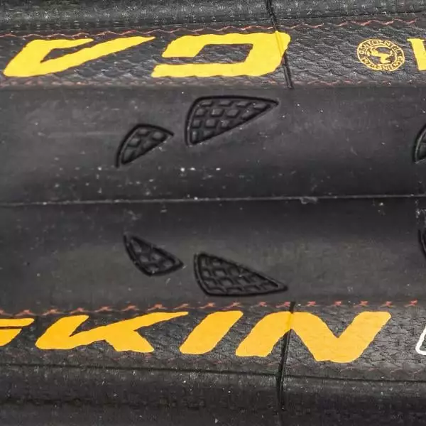 Pneu CONTINENTAL GATORSKIN 700x23c TubeType Souple 4 Pneu CONTINENTAL GATORSKIN 700x23c TubeType Souple – Image 2