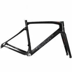 Cadre Route WILIER TRIESTINA CENTO10 NDR DISC Noir/Noir 30 Cadre Route WILIER TRIESTINA CENTO10 NDR DISC Noir/Noir -Roues et Pneus Soldes Magasin 600x600 185429 15843762361755 1